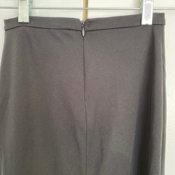 NWOT✨ H&M Maxi Skirt With Back Slit Black Size 2 - Picture 3 of 6